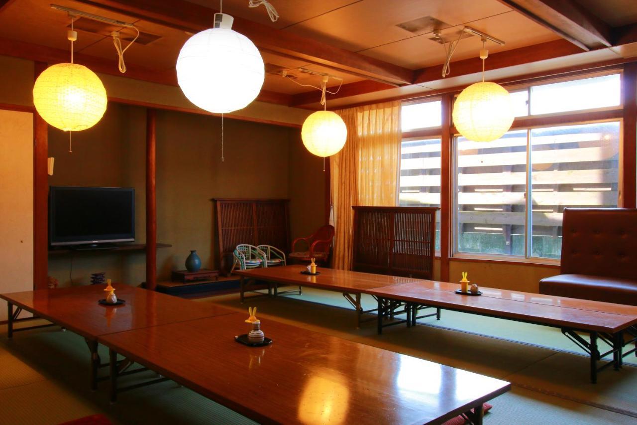 Family Ryokan Kawakyu With Showa Retro, Private Hot Spring Ибусуки Экстерьер фото